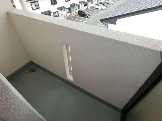 カーサあんとく弐番館のバルコニー|陽当たり良好なバルコニーです♪
