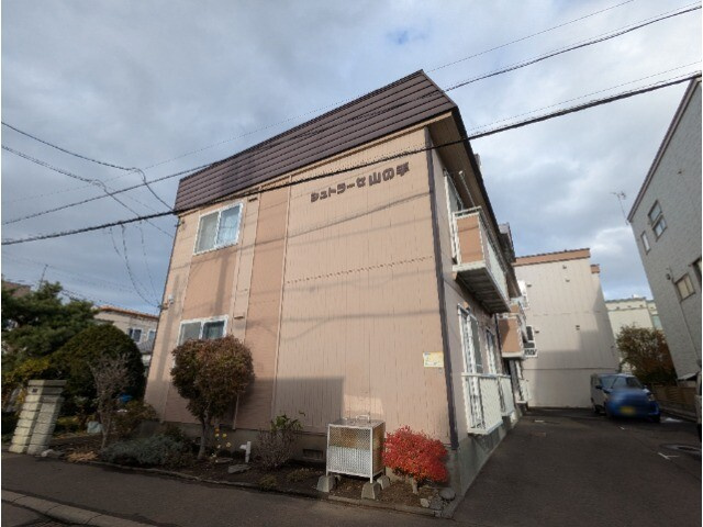 シュトラーセ山の手