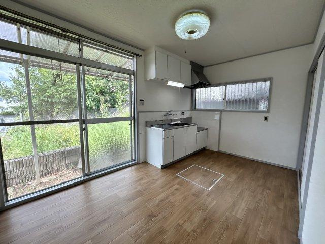 自由が丘本町1丁目戸建の居間・リビング