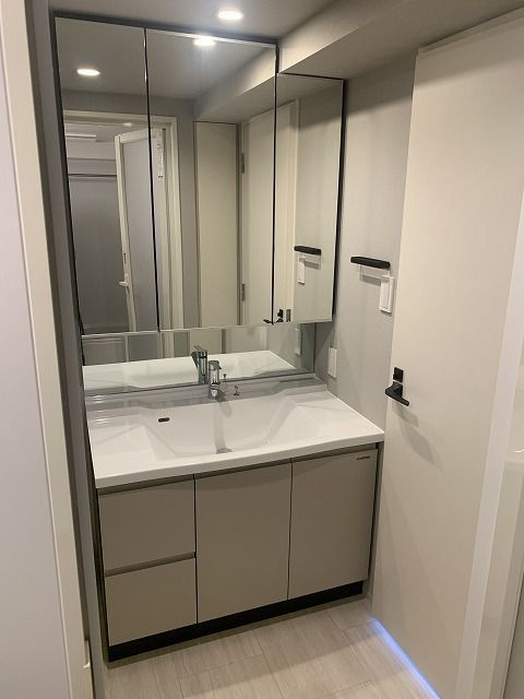 RELUXIA TOKYO EASTの洗面所