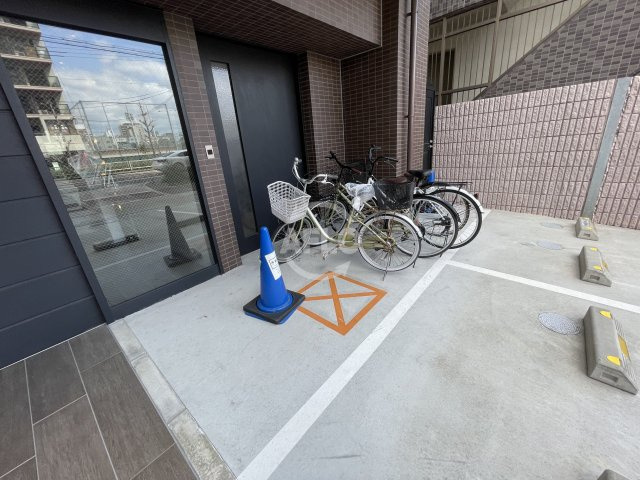 オルフェアXV番館のその他共用部分|TAKUTO STAY OSAKA BENTENCHO　駐輪場
