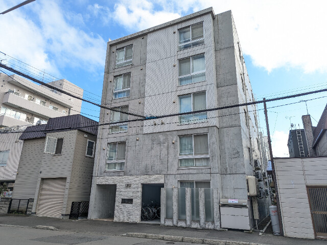アッパーヴィレッジ栄町