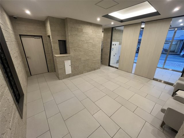 スプランディッド元町山手のエントランス