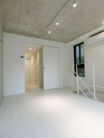 PARK RESIDENCE 西新宿の居間・リビング