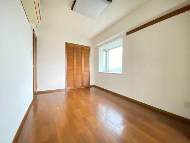 【寝室】 | ヴィラ園生