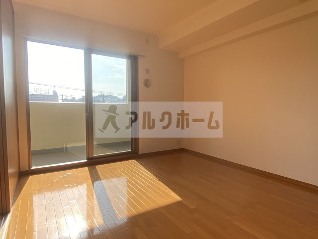 アリエスの居間・リビング|アリエス（河内国分駅・高井田駅）