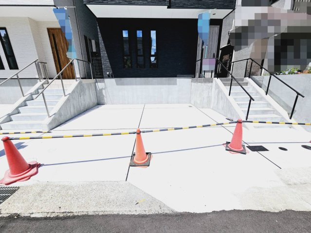 緑が丘B号棟の駐車場