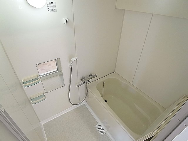 シャロームヒラノの浴室|サーモスタット式レバーに交換の綺麗なお風呂
