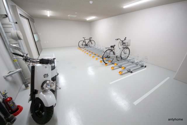 LAZO上汐の駐車場