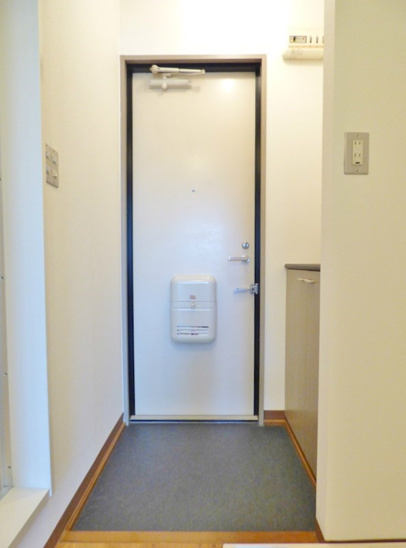 【玄関】ビアンコネロ芦屋 