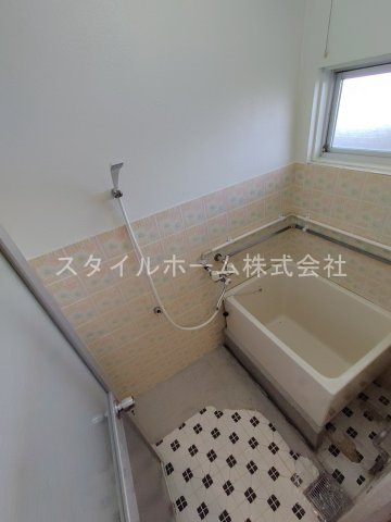 牛川グリーンハイツの浴室
