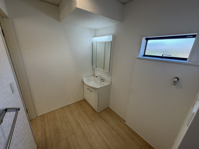 本庄市下野堂第８　の独立洗面台|２号棟現地洗面所（2026年10月09日）撮影