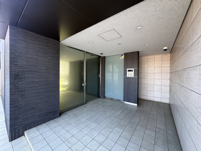 調布市菊野台１丁目の賃貸マンションのロビー