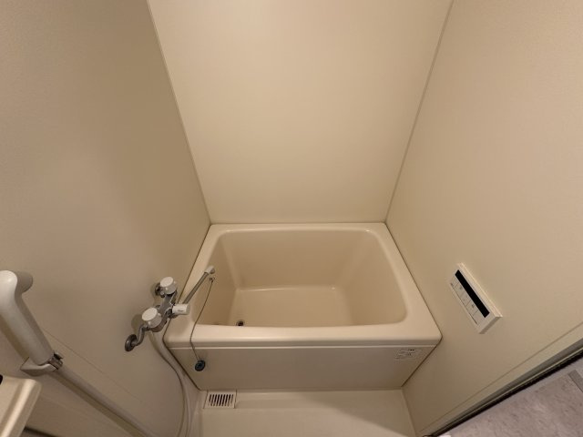 調布市菊野台１丁目の賃貸マンションの浴室