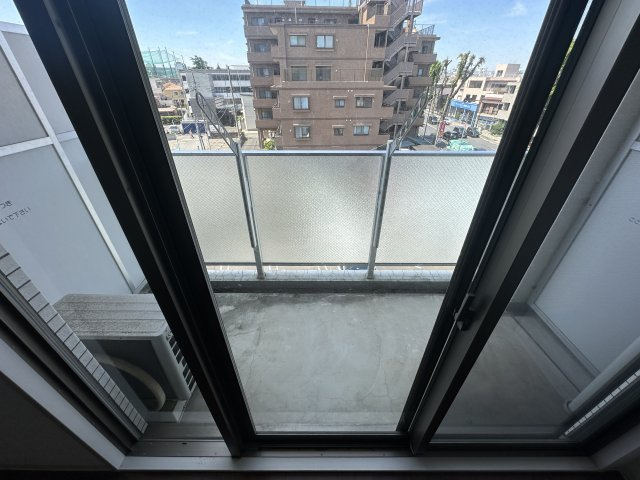 調布市菊野台１丁目の賃貸マンションのバルコニー