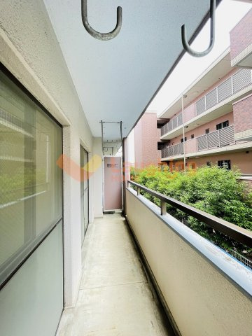エスティーム・アン櫛原のバルコニー|落ち着いた時間を過ごせるバルコニーです