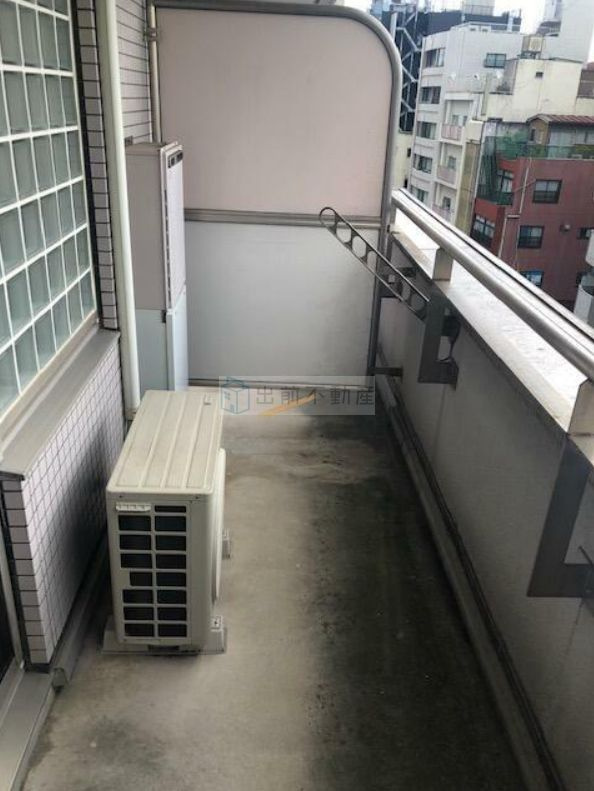 新宿区高田馬場３丁目の賃貸マンションのバルコニー