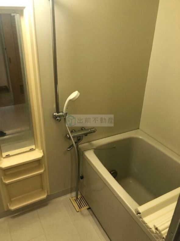 新宿区高田馬場３丁目の賃貸マンションの浴室