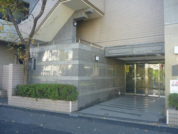メインステージ武蔵関のエントランス|毎日通るエントランスはこのようになっています