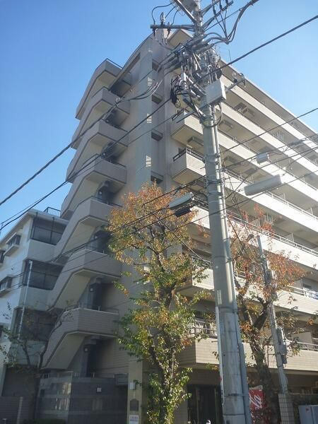メインステージ武蔵関の外観|外観は落ち着いています