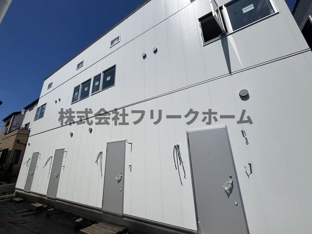 三鷹市上連雀８丁目のアパートの外観
