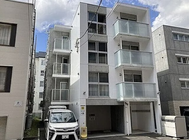 札幌市豊平区平岸一条６丁目の賃貸マンションの外観