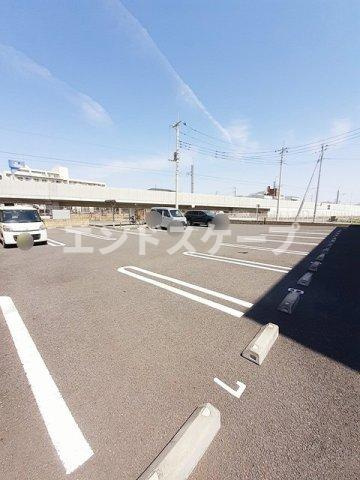 ハイエスト　モデッサの駐車場|高崎、前橋のお部屋探しはエンドスケープまで！お客様の理想お聞かせ下さい♪