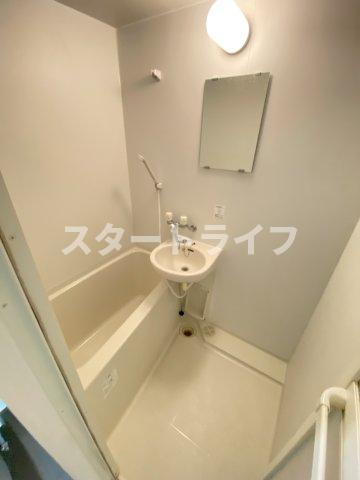 大阪市淀川区西中島２丁目の賃貸マンションの浴室|参考写真