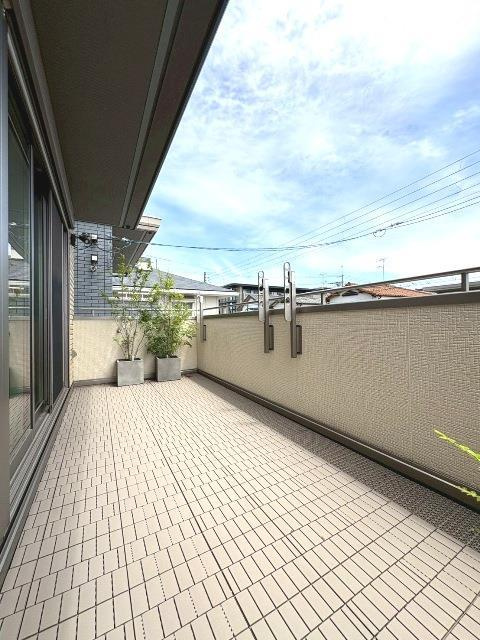 甲子園一番町戸建のバルコニー