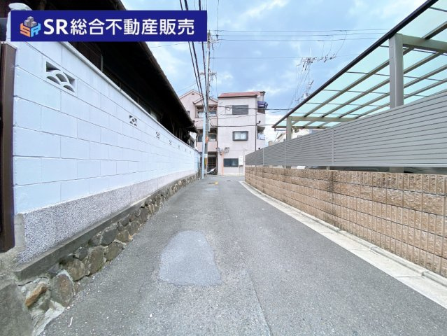 吉原1丁目中古戸建の前面道路含む現地写真|車通りの少ない閑静な住宅街です！