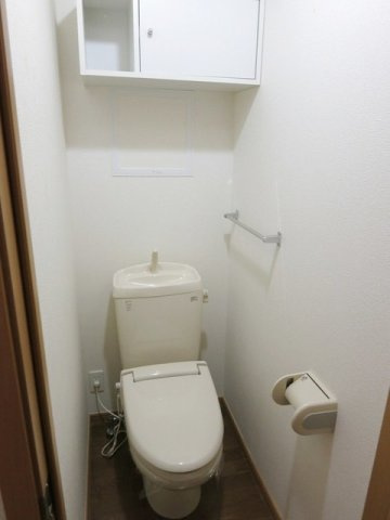 サニーフォレストＢ　　 刈谷市近郊の賃貸はクラスホーム刈谷店のトイレ|落ち着いたトイレです