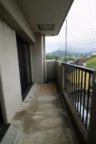 グランドヒル野中のバルコニー|陽当たり良好なバルコニーです