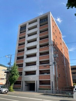 パインフィールド東野