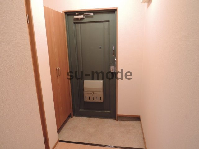 松下マンションの玄関