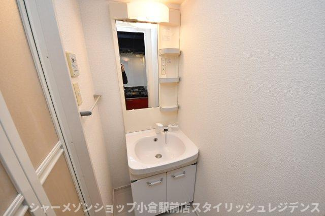 S-FORT小倉の洗面所