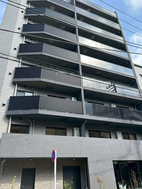 ルーブル中板橋六番館の外観