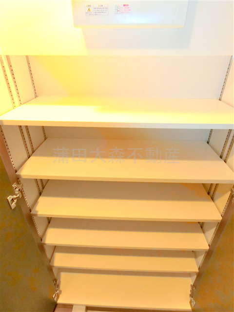 スタイリオ蒲田Ⅱの収納|玄関収納