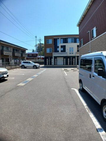 カーサ・セレーノ　Ⅱの駐車場