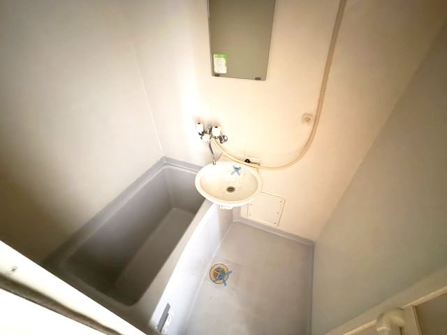 スタンドアップ錦町の浴室