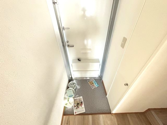 スタンドアップ錦町の玄関