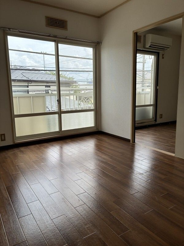 プライムＨＯＵＳＥの居間・リビング