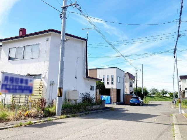 手稲区西宮の沢4条4丁目　土地の外観|西側前面道路