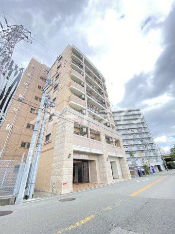 大阪市淀川区東三国３丁目の賃貸マンションの外観