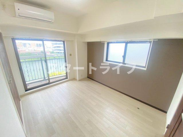 大阪市淀川区東三国３丁目の賃貸マンションの寝室