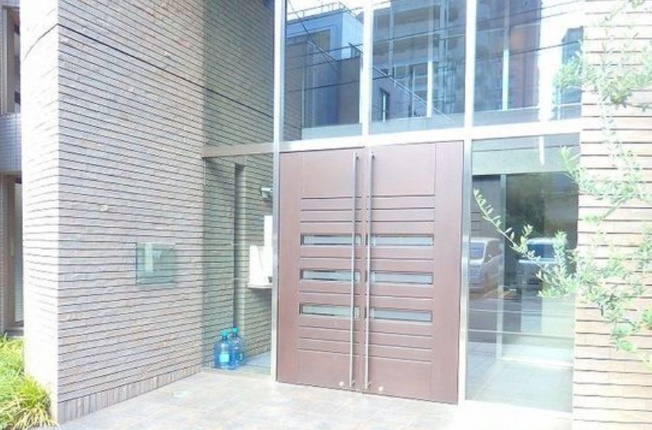 【エントランス】