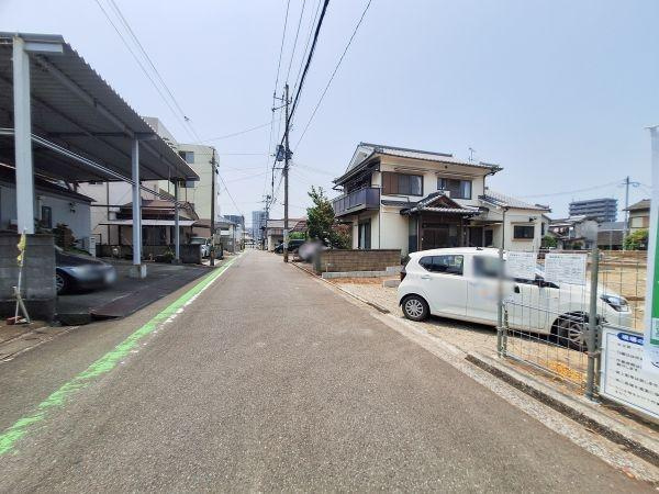 浜町東第2-3号棟の前面道路含む現地写真|前面道路含む現地(2026年7月撮影)