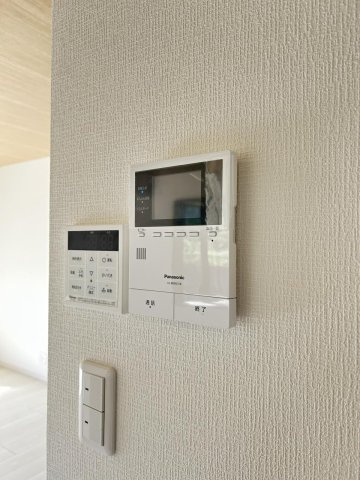 山口市大内矢田南５丁目　戸建てのセキュリティ|カラーモニター付きのインターホンです。