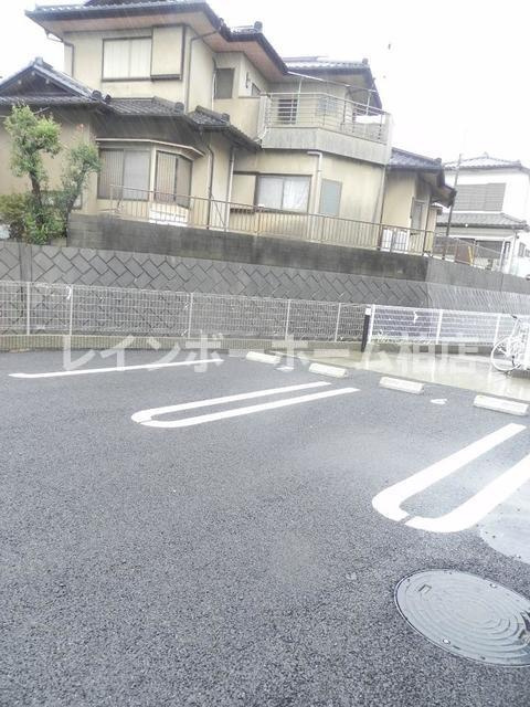 【仲介手数料：50％OFF】対象物件！の駐車場