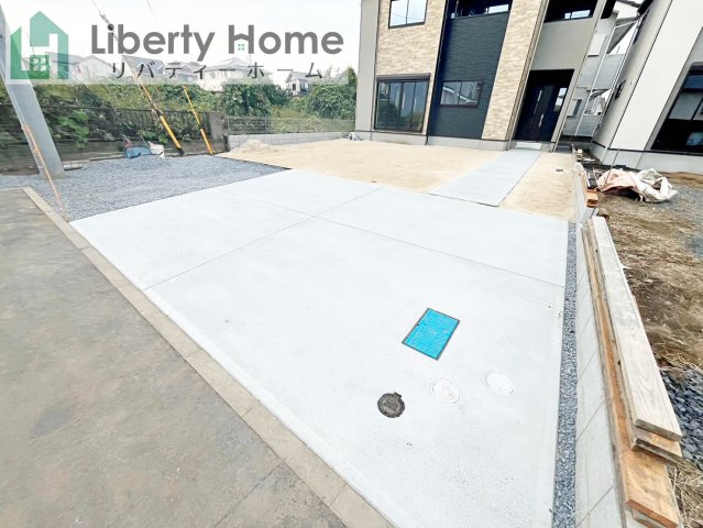 水戸市見川24期　新築戸建　1号棟の駐車場