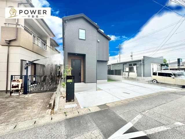 西尾市永吉3丁目01期　全2棟　の外観|落ち着いた色合いと上品な質感の外観は、家族の成長とともに永く愛せるデザインを実現しています。									
									